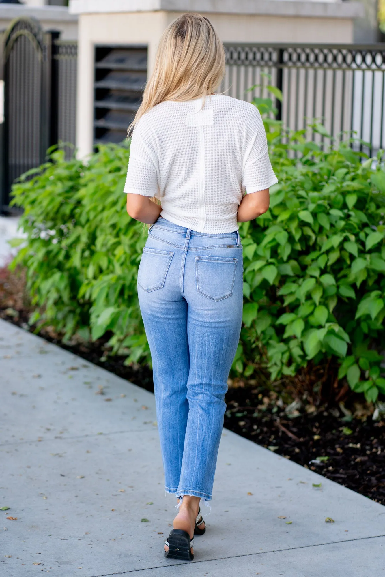 Angela High Rise Slim Crop Straight