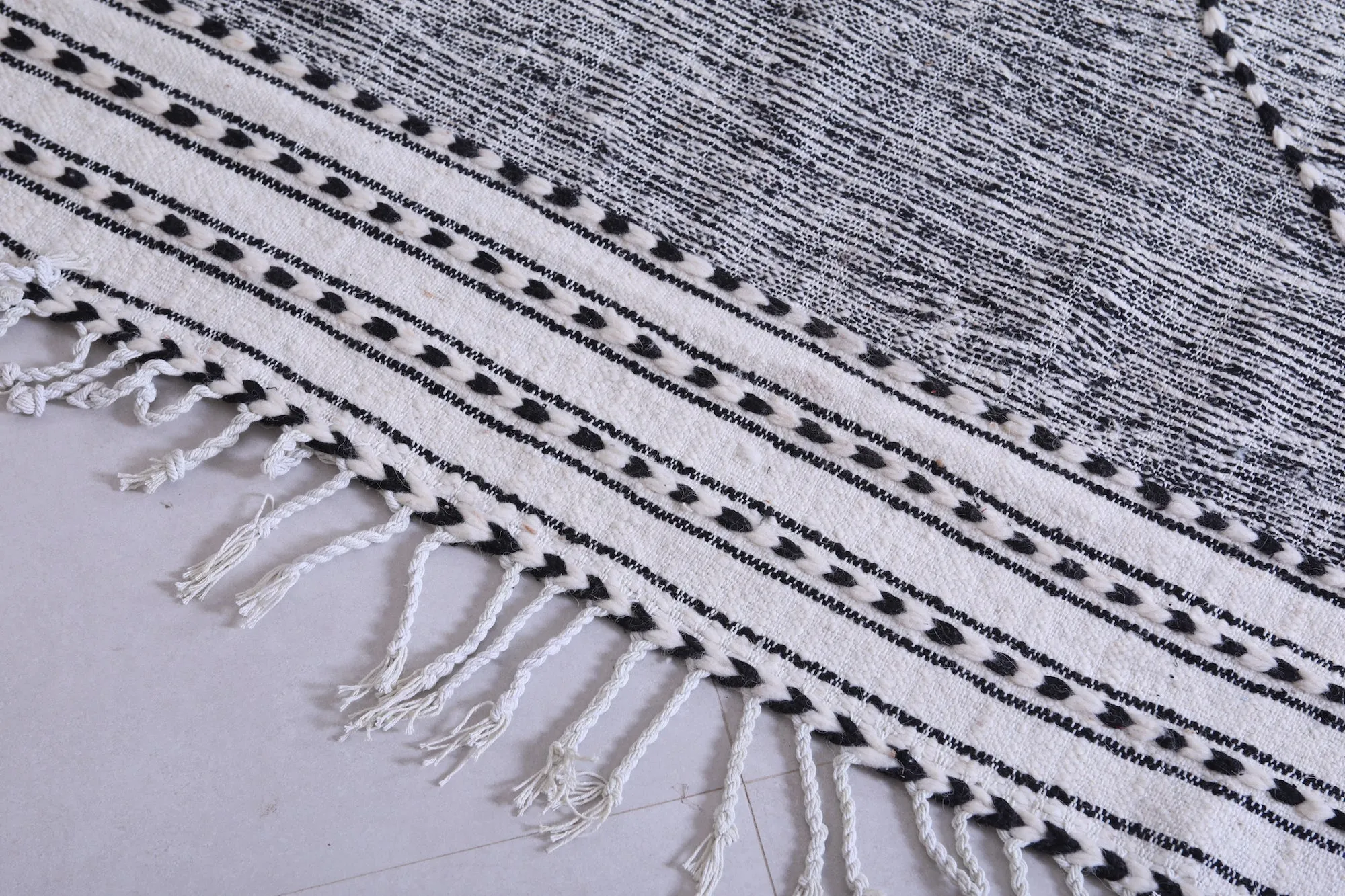Custom Gray Moroccan rug - Handmade Berber area rug - Beni rug