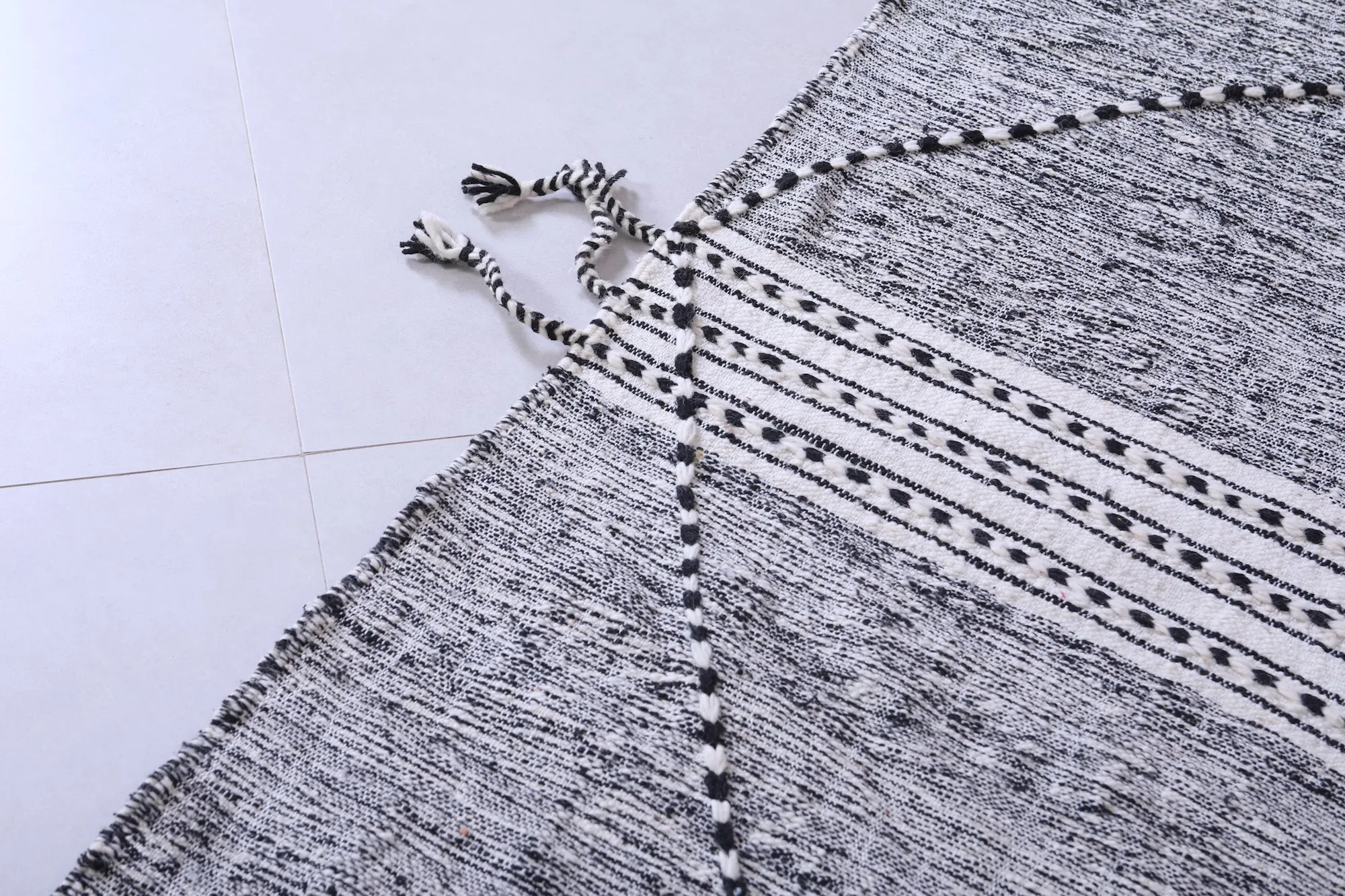 Custom Gray Moroccan rug - Handmade Berber area rug - Beni rug