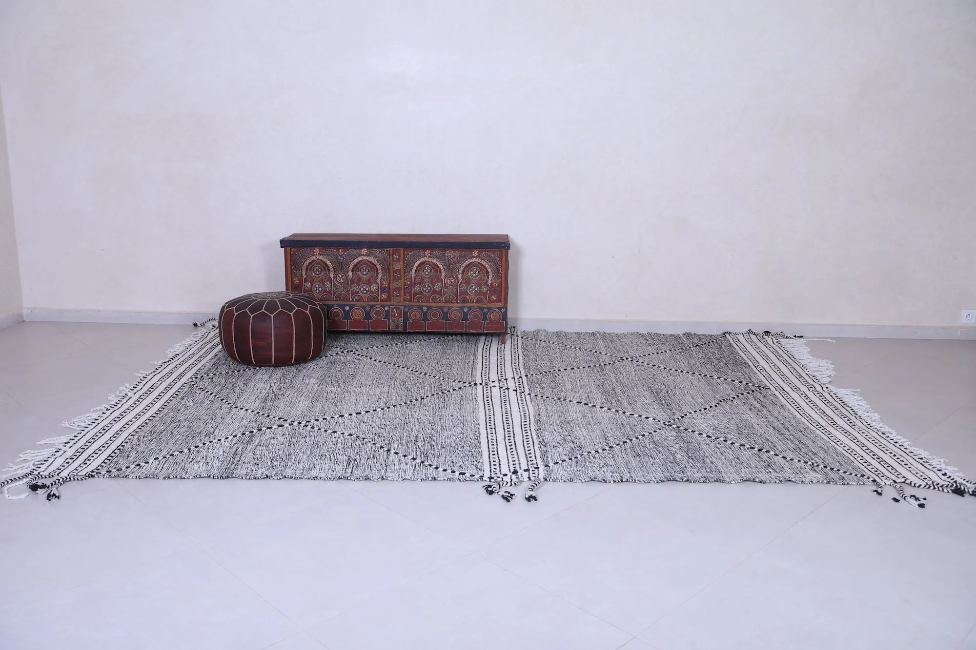Custom Gray Moroccan rug - Handmade Berber area rug - Beni rug