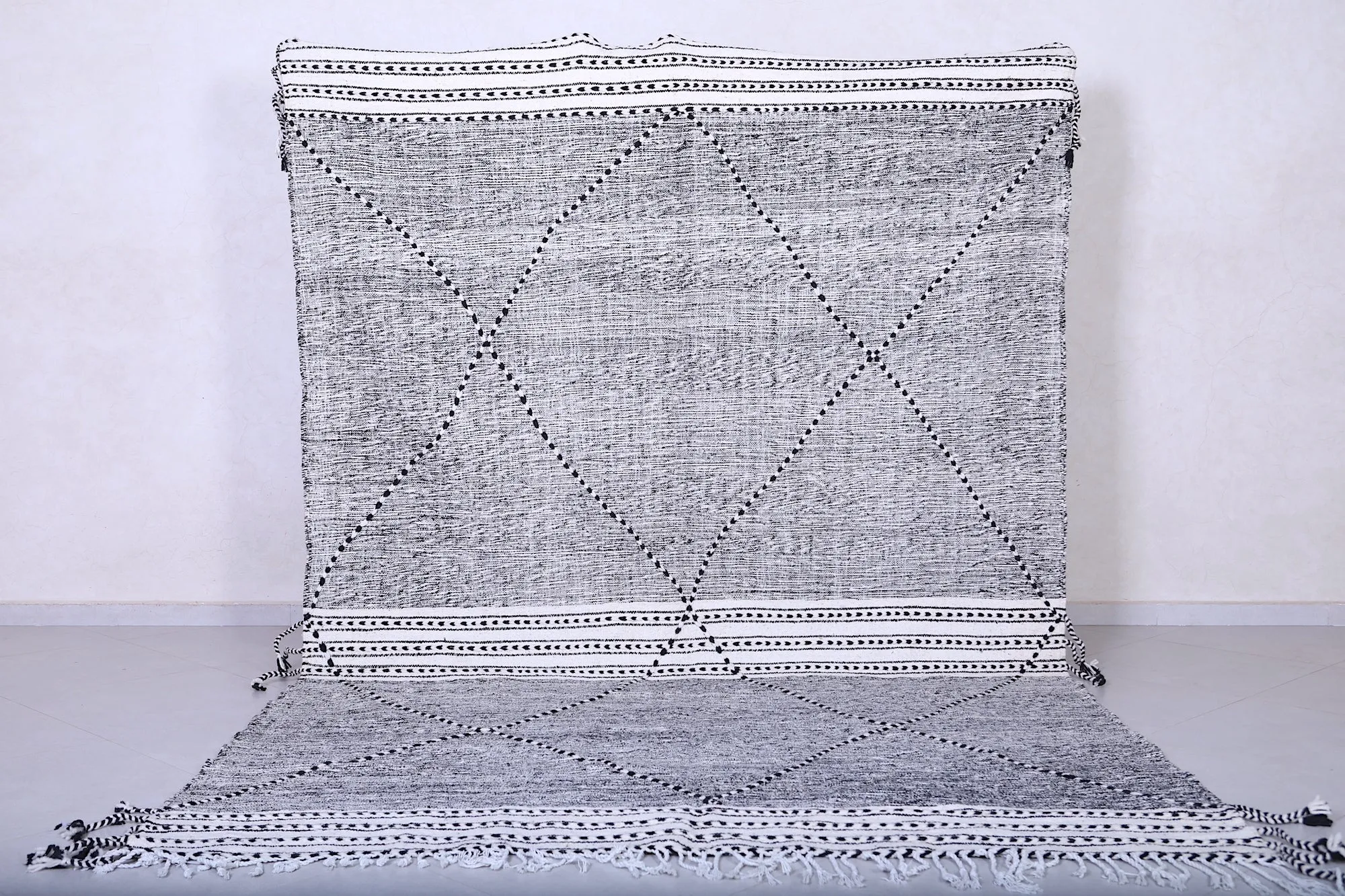 Custom Gray Moroccan rug - Handmade Berber area rug - Beni rug