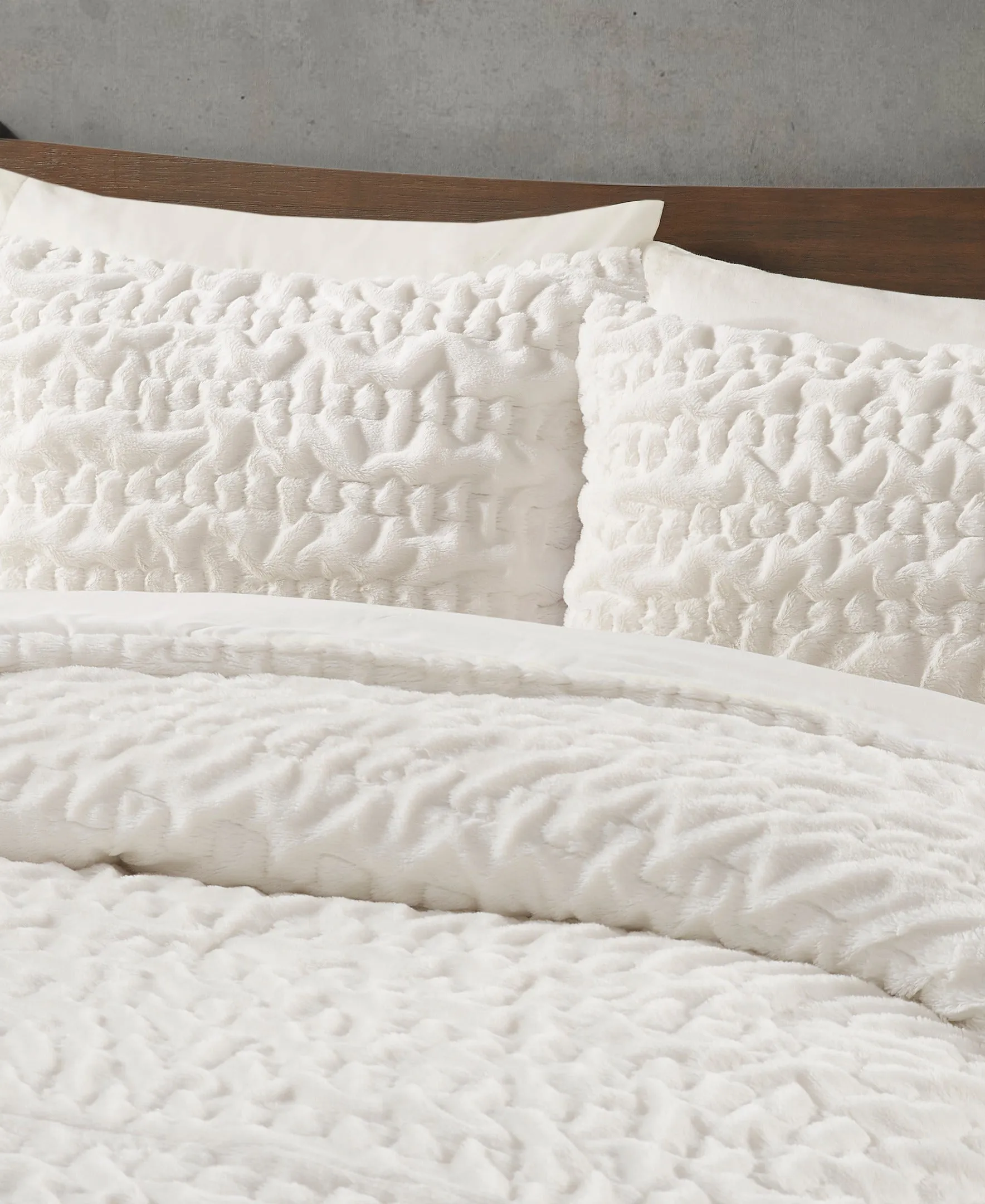 Dakota Ruched Fur Down Alternative Comforter Set