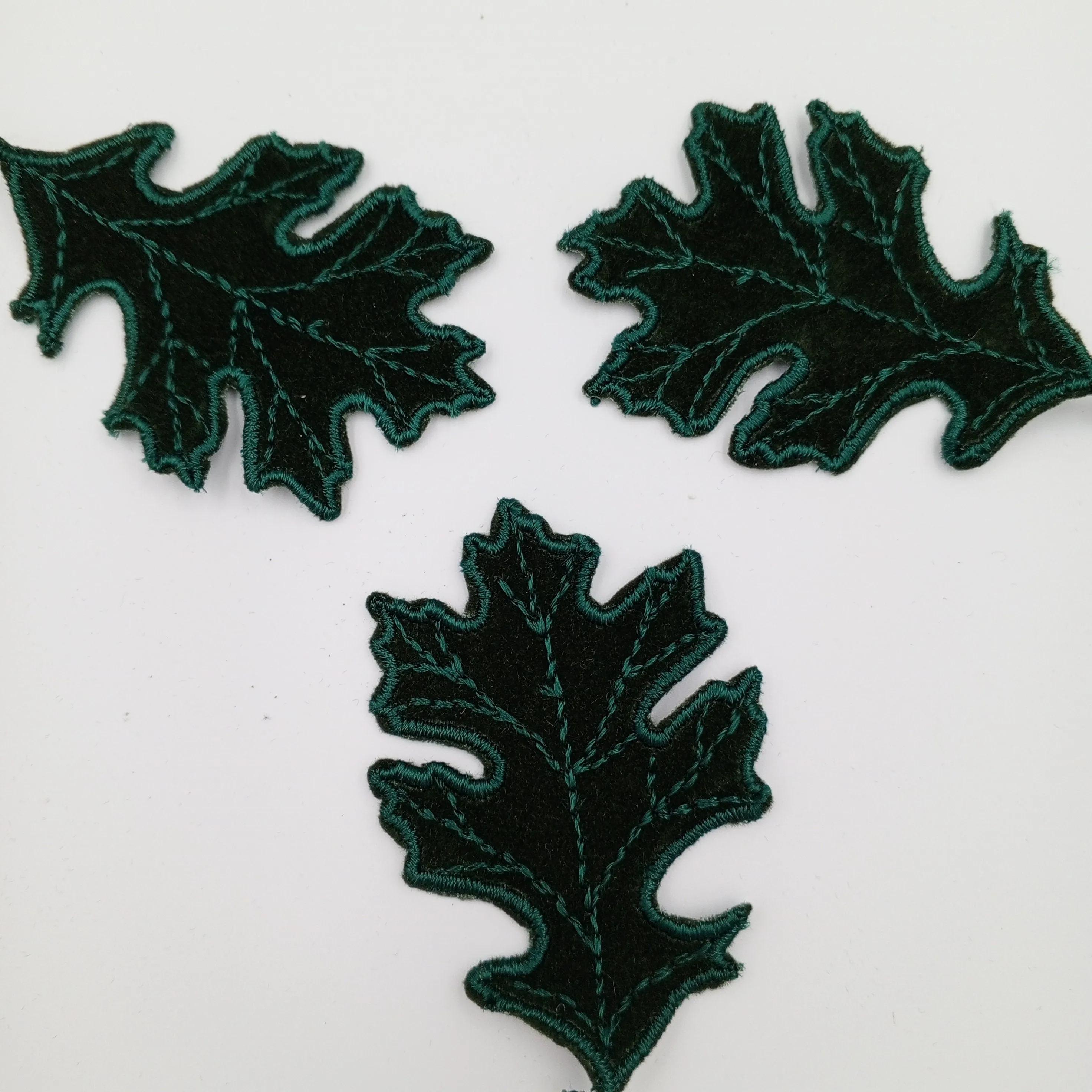 Forest Green Leaf Fabric Patch Embroidered Hunter Green Leaf Sewing Applique patches for DIY Sewing Crafting Clothing Revamps Embellishments
