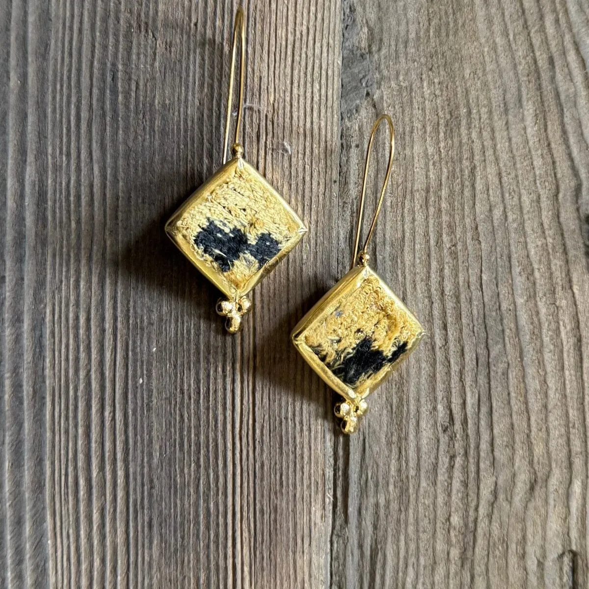 Hand Crafted Ottoman Vintage Textile Earrings - Diamond