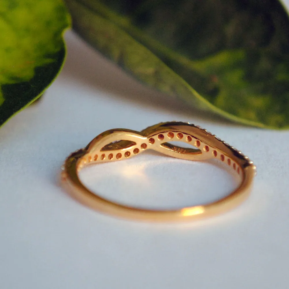 Infinity Curved Diamond Stacking Ring