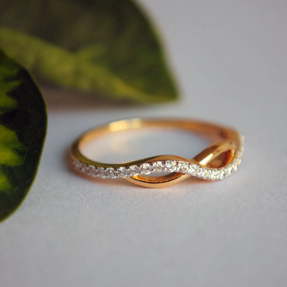 Infinity Curved Diamond Stacking Ring