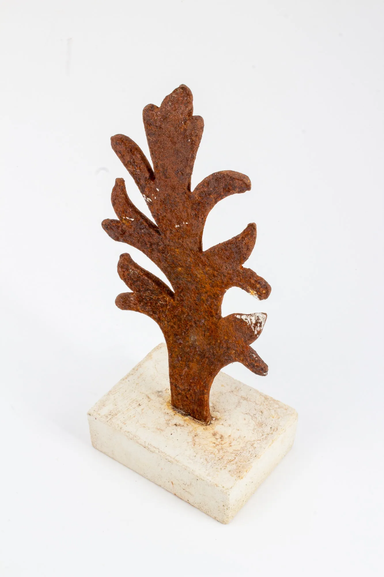 Iron Leaf in Cast Stone Decor