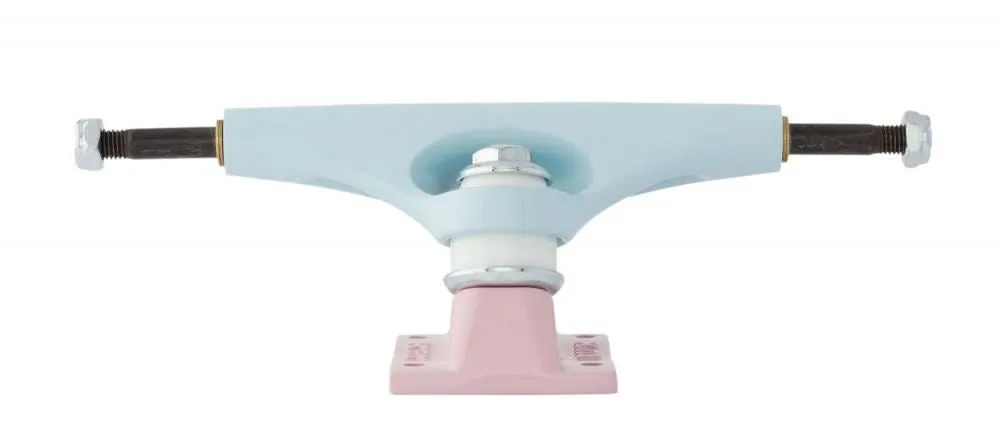 Krux Skateboard Trucks K5 DLK Standard Pale Blue Pink - 8.25"