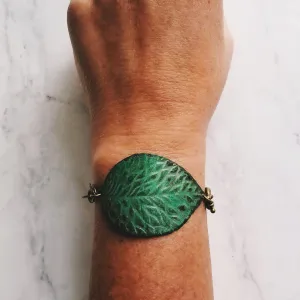Large Leaf Bracelet, patina leaf bracelet, big leaf bracelet, verdigris patina bracelet, nature bracelet, rustic bracelet, oversized leaf