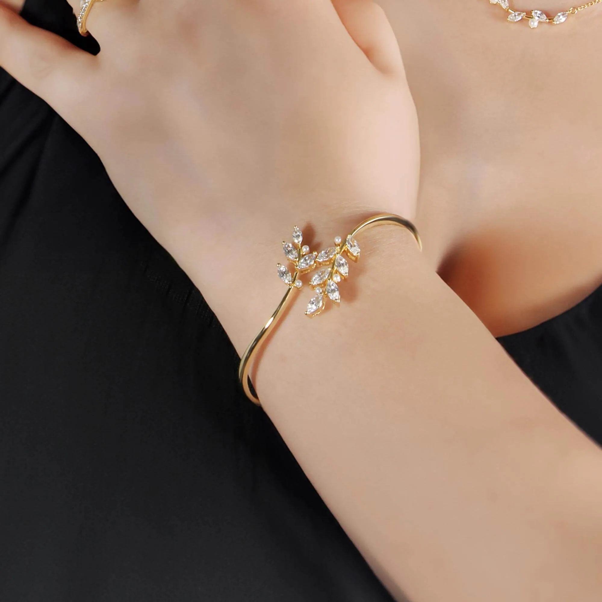 Leaf Branch Diamond Gold Bracelet Nature's Grace Collection