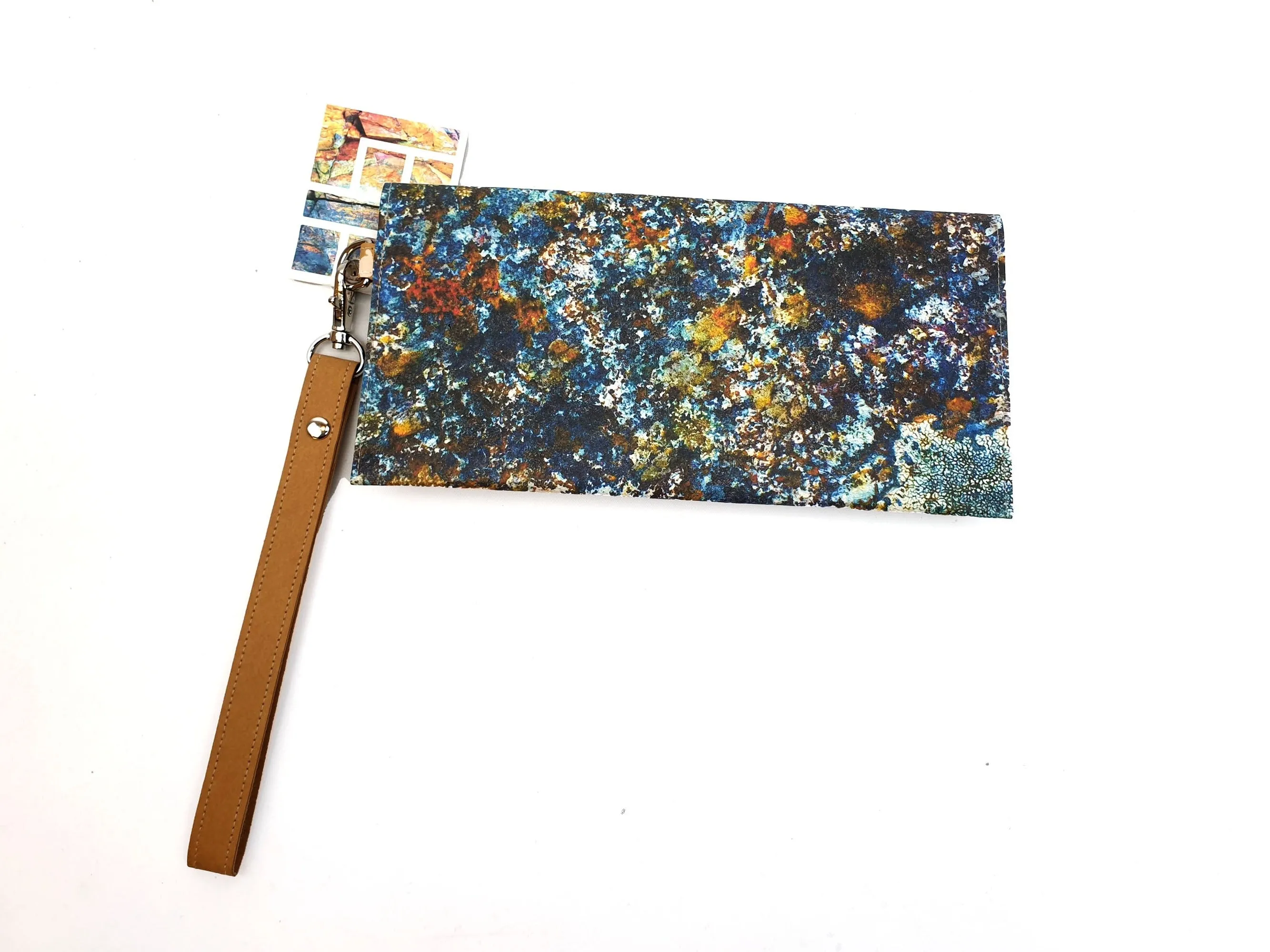 Lefe phantom nature clutch purse