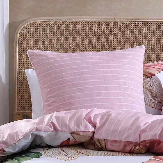 Logan & Mason ORCHADIA PINK QUILT COVER SET