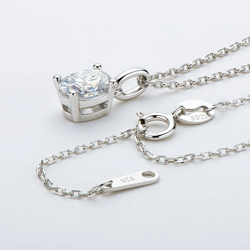 Oval Cut 1.0CT Moissanite Pendant Necklace