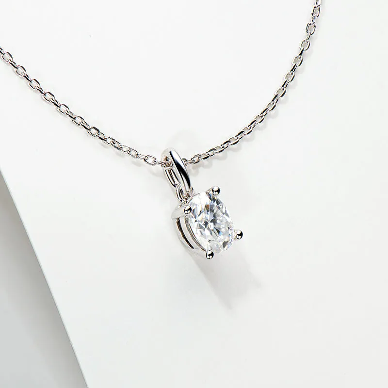 Oval Cut 1.0CT Moissanite Pendant Necklace