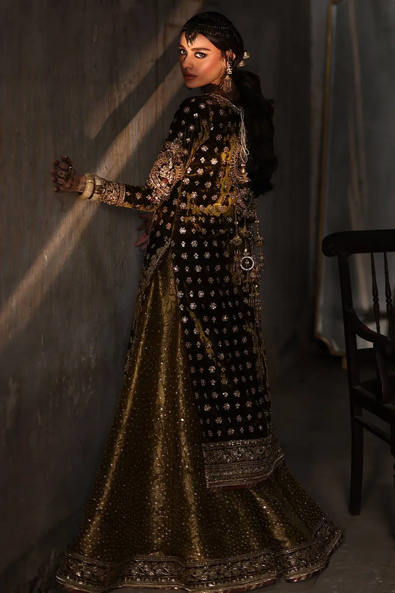 Pakistani Mehndi Dress in Sharara Kameez Dupatta Style