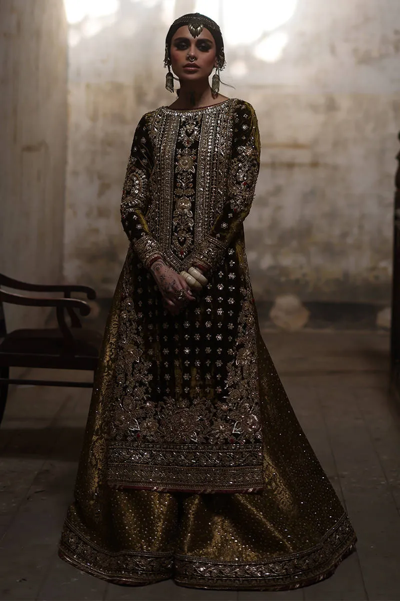Pakistani Mehndi Dress in Sharara Kameez Dupatta Style