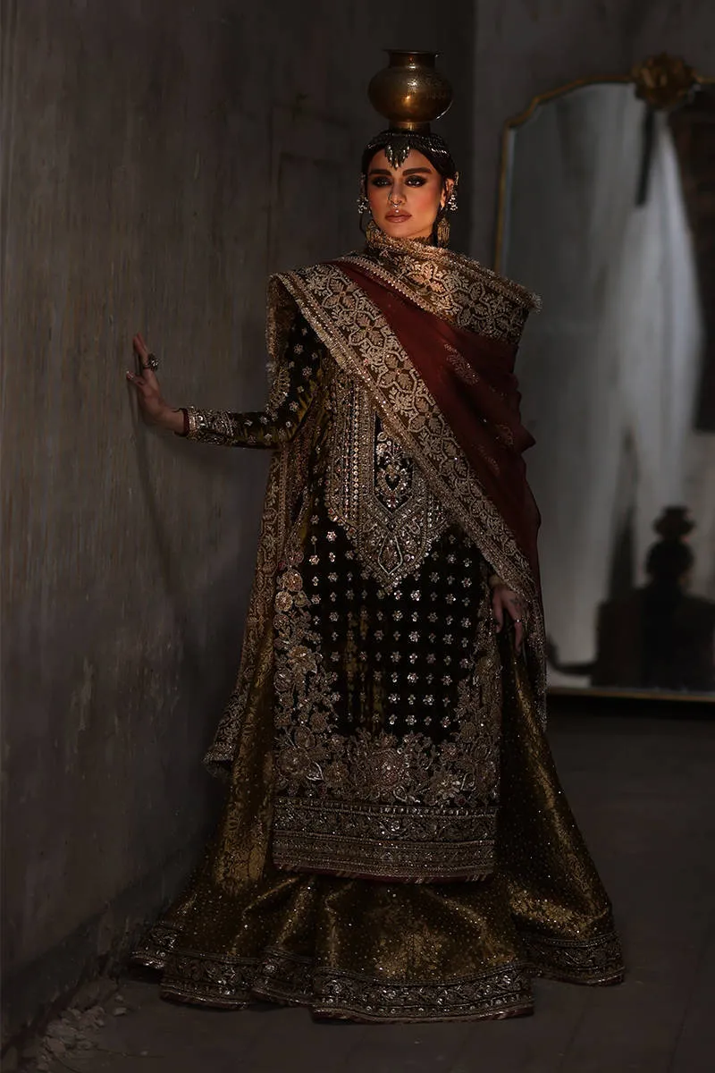 Pakistani Mehndi Dress in Sharara Kameez Dupatta Style
