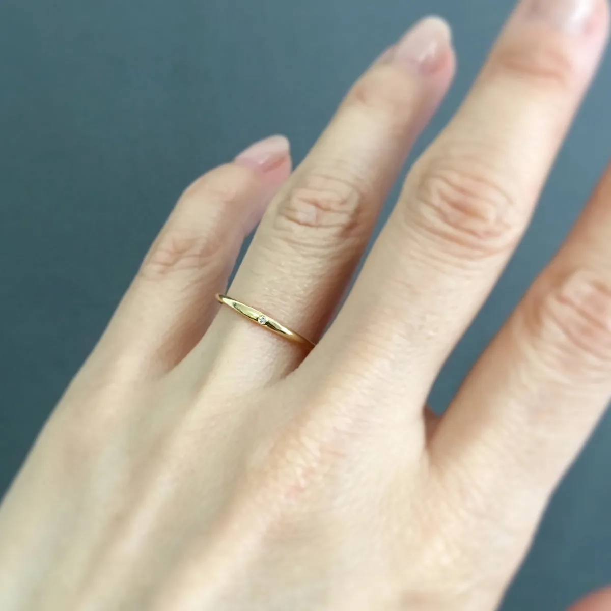 Single Diamond Band | R0201W