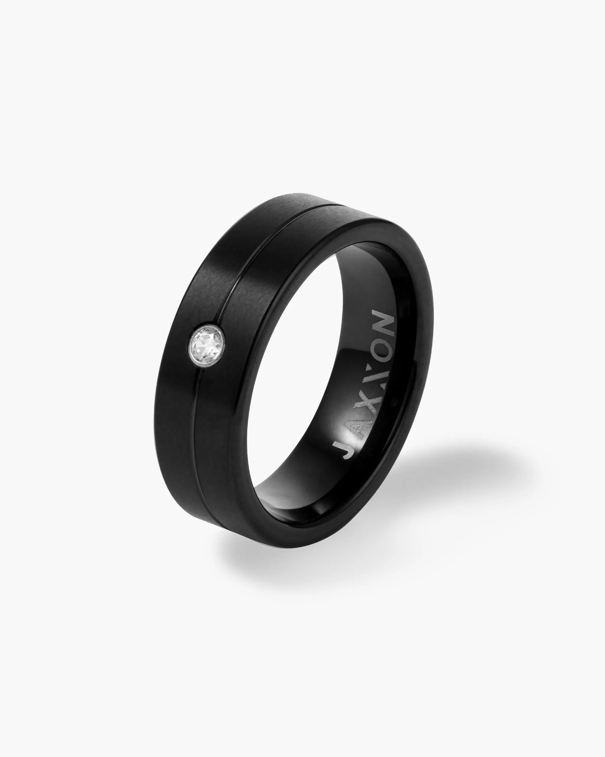 Single Stone Comfort Fit Wedding Band - 7mm