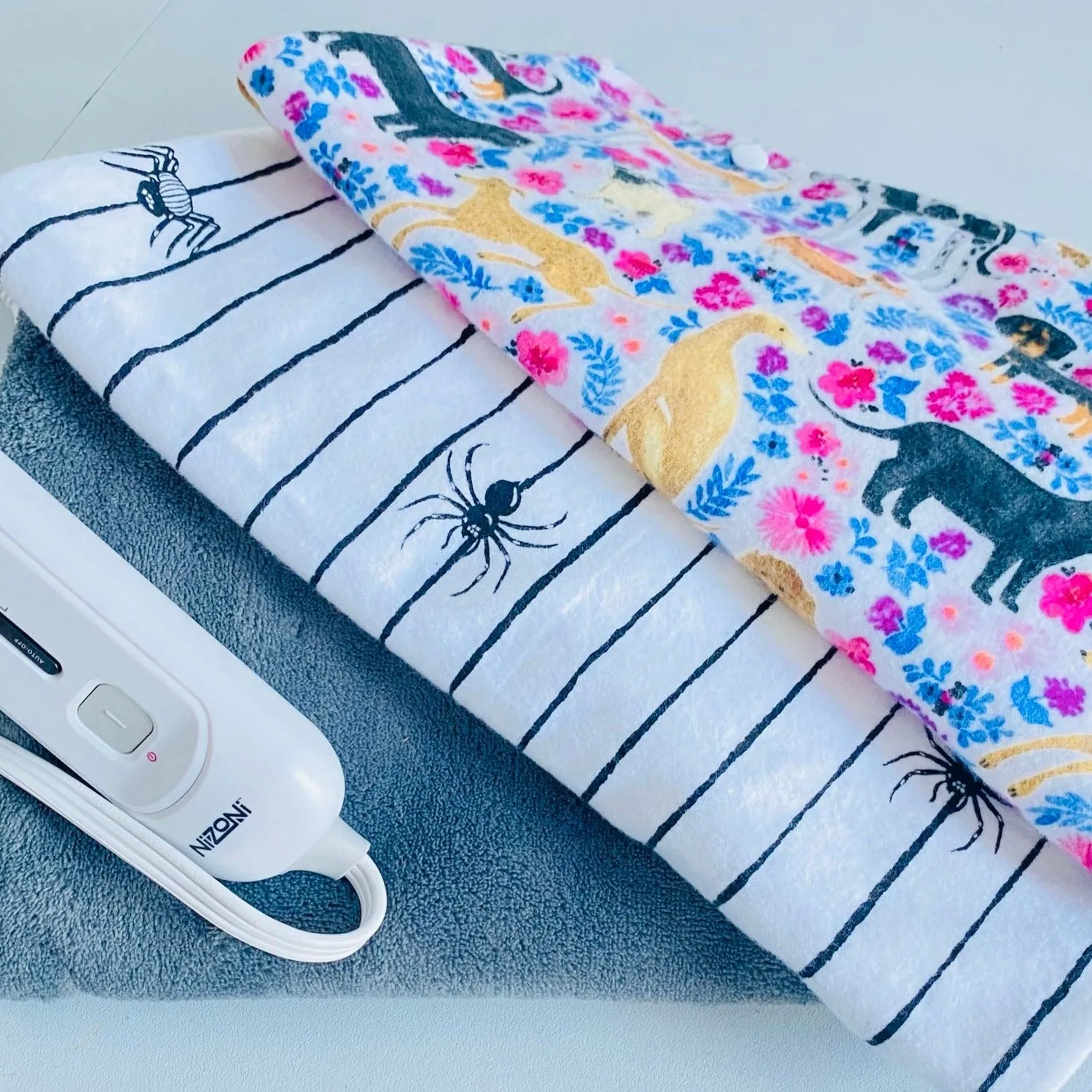 Spooky Spiders Electric Heating Pad Cover