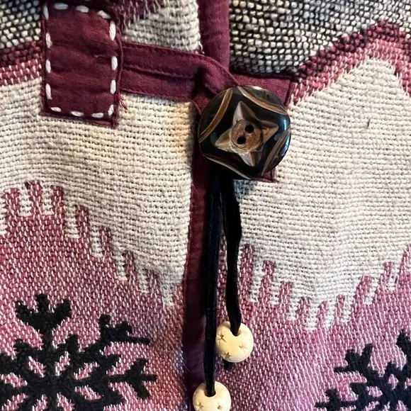 Vintage Flashback Tapestry Blazer Coat with snowflakes. Size M. Like new.