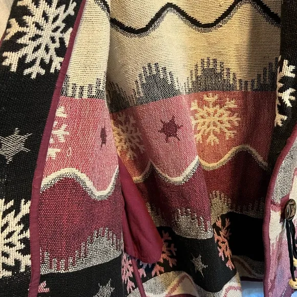 Vintage Flashback Tapestry Blazer Coat with snowflakes. Size M. Like new.
