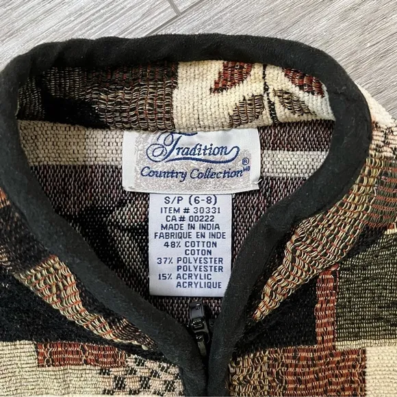 VINTAGE Woven Jacquard Fall Jacket in Black Cream &amp; Watm Neutral Colours, M