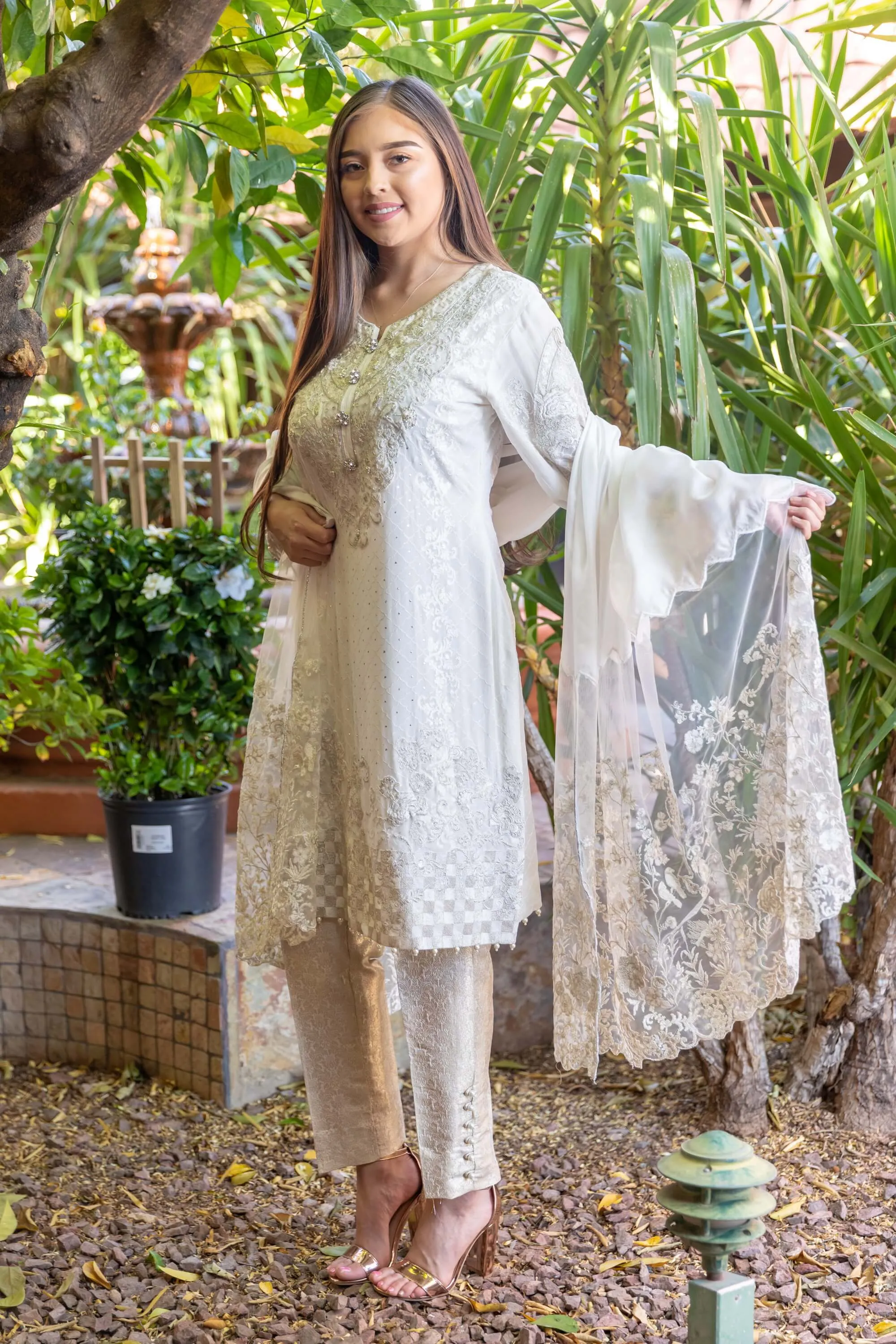White Chiffon Shirt & Net Scarf Embroidery Suit-Salwar Kameez